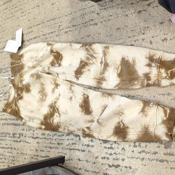 NWT Lululemon Warm Down Jogger *Earth Dye Earth Dye Sand - Picture 10 of 12